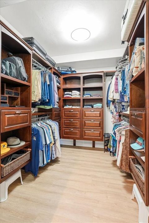 На продажу: $449,000 (3 спален, 2 ванн, 2398 Квадратных фут)