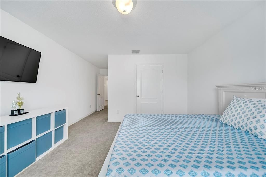 For Sale: $869,000 (4 beds, 3 baths, 3103 Square Feet)