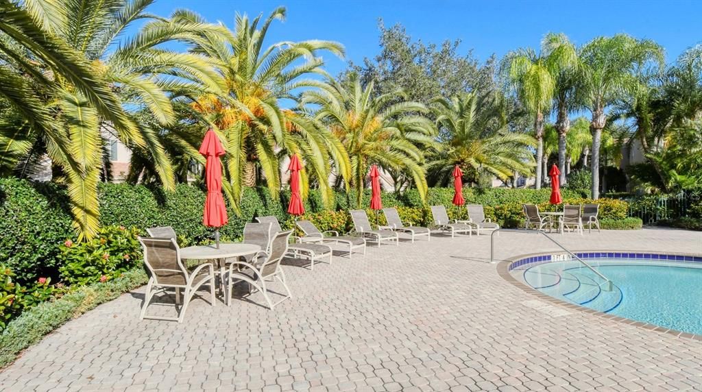For Sale: $474,900 (2 beds, 2 baths, 1798 Square Feet)