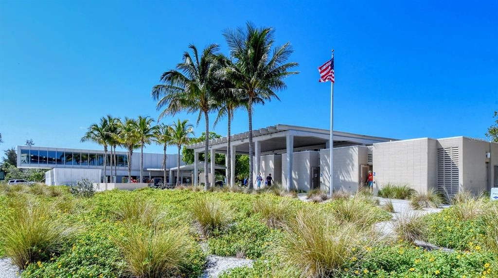 For Sale: $474,900 (2 beds, 2 baths, 1798 Square Feet)