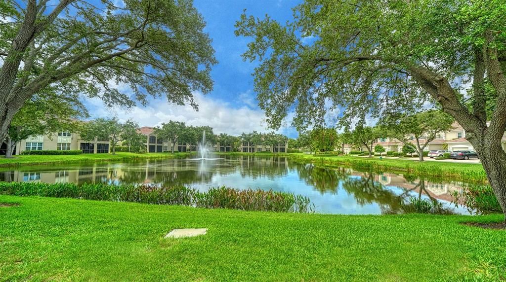For Sale: $474,900 (2 beds, 2 baths, 1798 Square Feet)