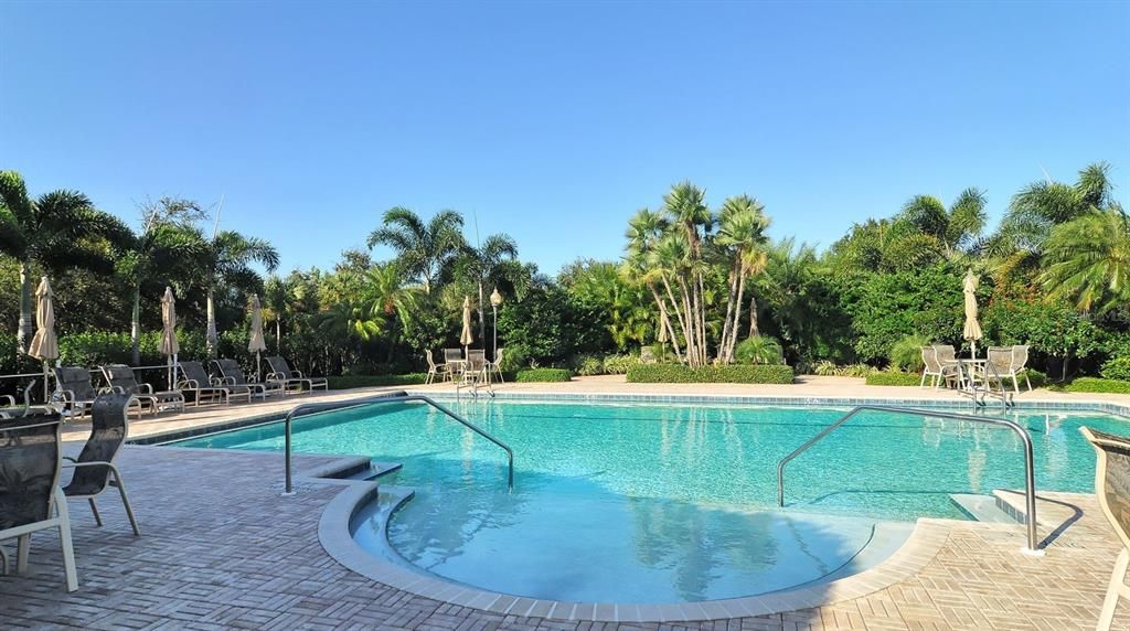 For Sale: $474,900 (2 beds, 2 baths, 1798 Square Feet)