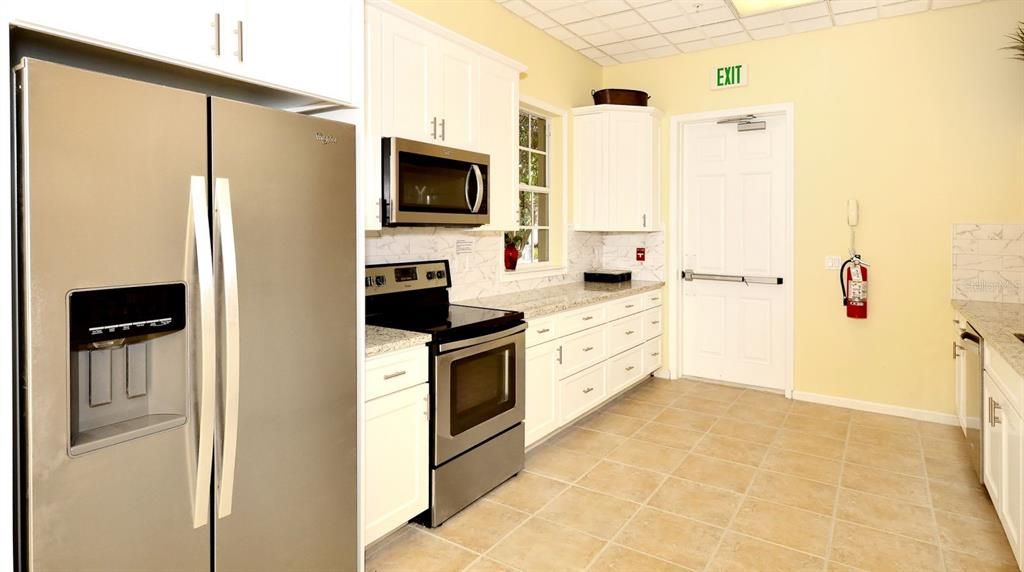 For Sale: $474,900 (2 beds, 2 baths, 1798 Square Feet)