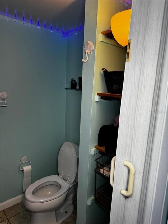 В аренду: $1,800 (2 спален, 2 ванн, 1328 Квадратных фут)