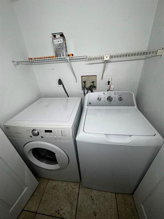 Active With Contract: $1,750 (2 beds, 1 baths, 1328 Square Feet)