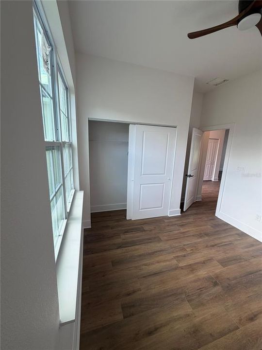 For Sale: $357,000 (4 beds, 3 baths, 1889 Square Feet)