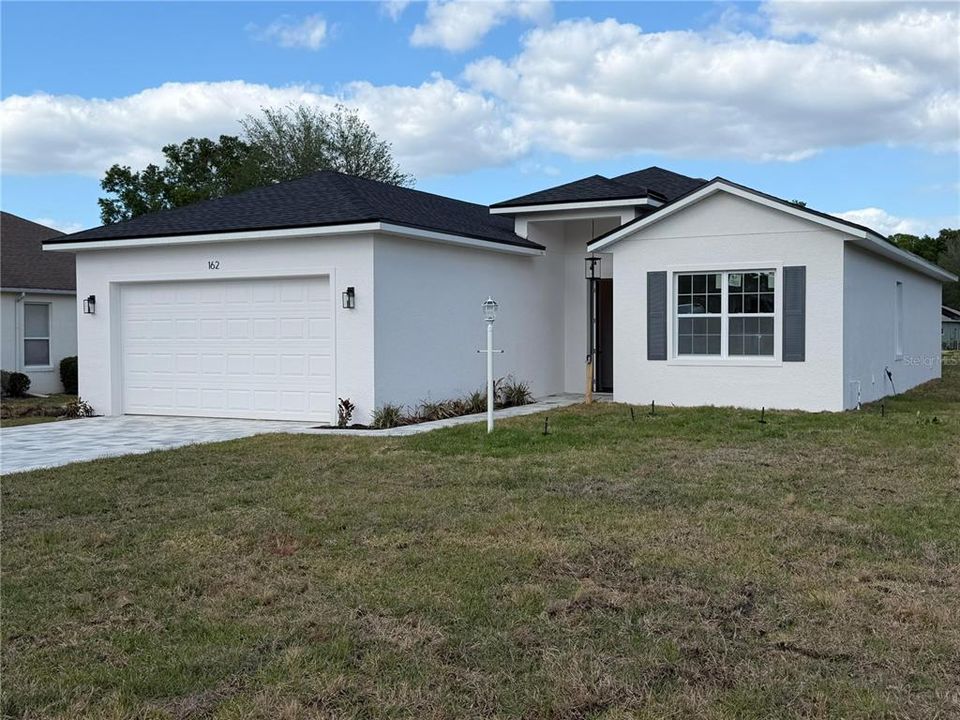 For Sale: $357,000 (4 beds, 3 baths, 1889 Square Feet)