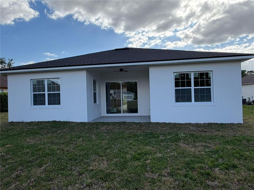 For Sale: $357,000 (4 beds, 3 baths, 1889 Square Feet)