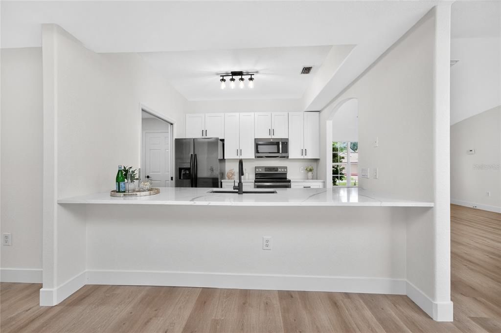 For Sale: $420,000 (3 beds, 2 baths, 1545 Square Feet)