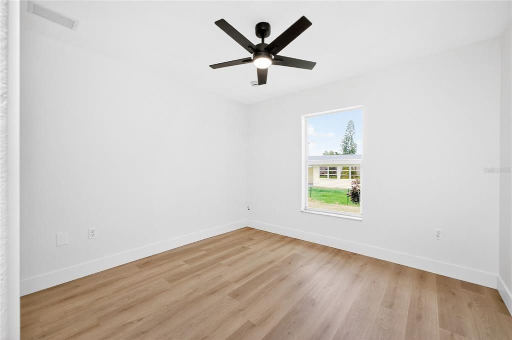 For Sale: $420,000 (3 beds, 2 baths, 1545 Square Feet)