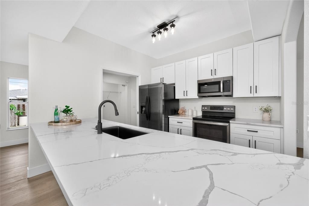 For Sale: $420,000 (3 beds, 2 baths, 1545 Square Feet)