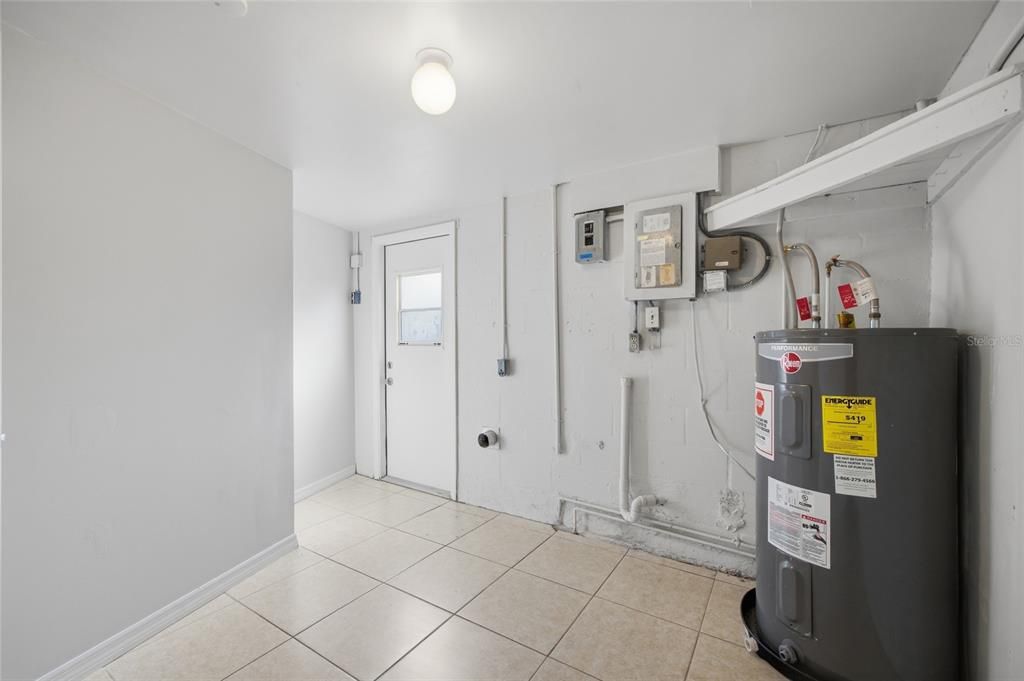 For Sale: $285,000 (3 beds, 2 baths, 1486 Square Feet)