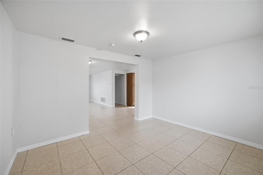 For Sale: $285,000 (3 beds, 2 baths, 1486 Square Feet)