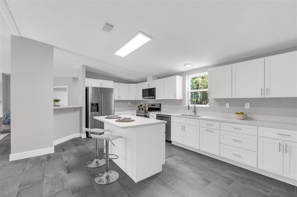 На продажу: $439,900 (4 спален, 3 ванн, 2062 Квадратных фут)