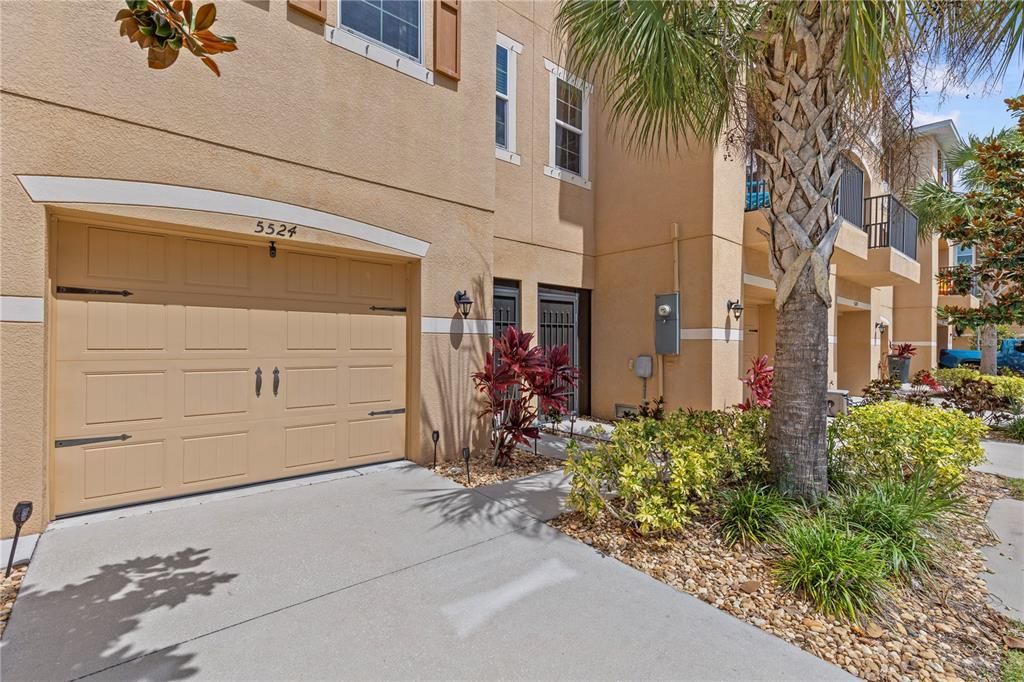 For Sale: $259,900 (2 beds, 2 baths, 1509 Square Feet)