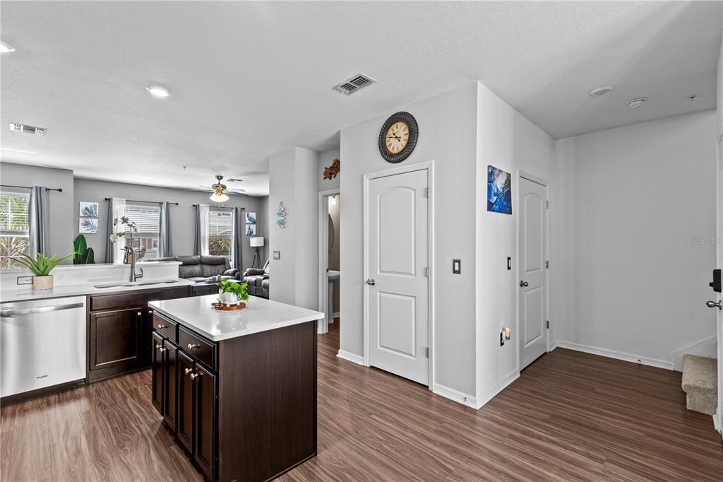 For Sale: $259,900 (2 beds, 2 baths, 1509 Square Feet)