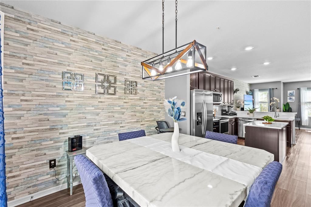 For Sale: $259,900 (2 beds, 2 baths, 1509 Square Feet)