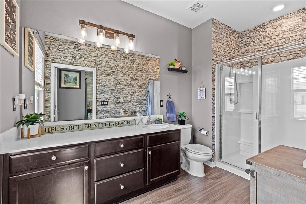 For Sale: $259,900 (2 beds, 2 baths, 1509 Square Feet)