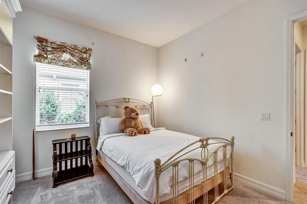 For Sale: $979,000 (4 beds, 2 baths, 2672 Square Feet)