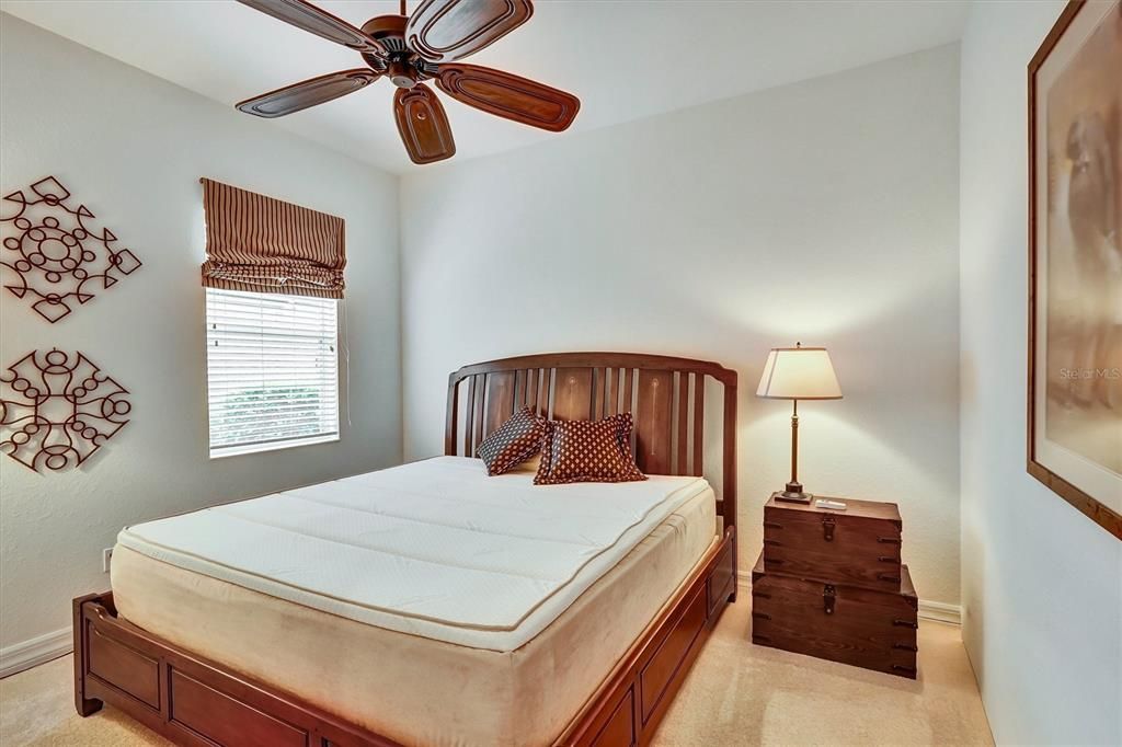 For Sale: $979,000 (4 beds, 2 baths, 2672 Square Feet)