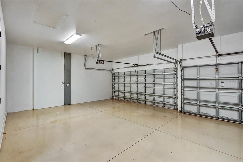 For Sale: $979,000 (4 beds, 2 baths, 2672 Square Feet)
