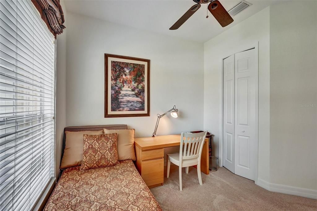 For Sale: $979,000 (4 beds, 2 baths, 2672 Square Feet)