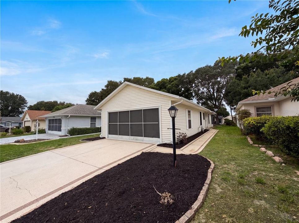 For Sale: $205,000 (2 beds, 2 baths, 1160 Square Feet)