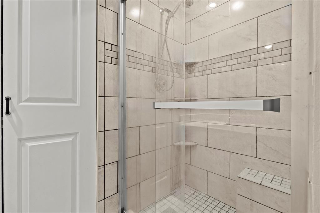 For Sale: $245,000 (2 beds, 2 baths, 1344 Square Feet)