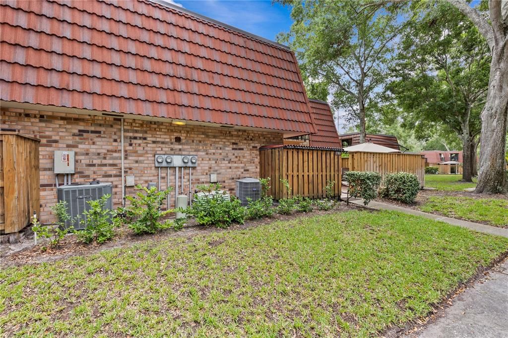For Sale: $245,000 (2 beds, 2 baths, 1344 Square Feet)
