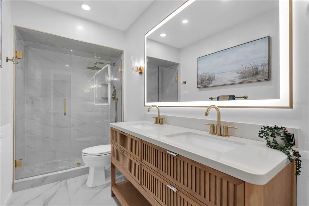 На продажу: $349,900 (2 спален, 2 ванн, 1550 Квадратных фут)