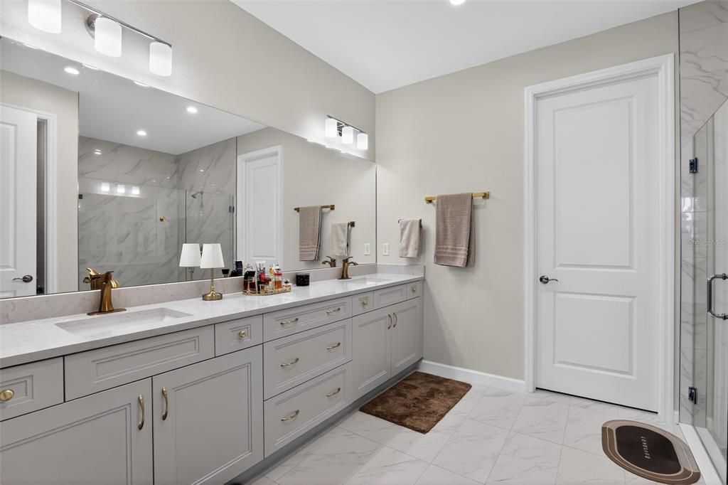 For Sale: $499,000 (2 beds, 2 baths, 1964 Square Feet)