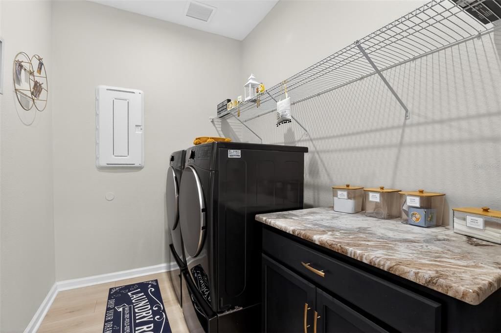 For Sale: $499,000 (2 beds, 2 baths, 1964 Square Feet)
