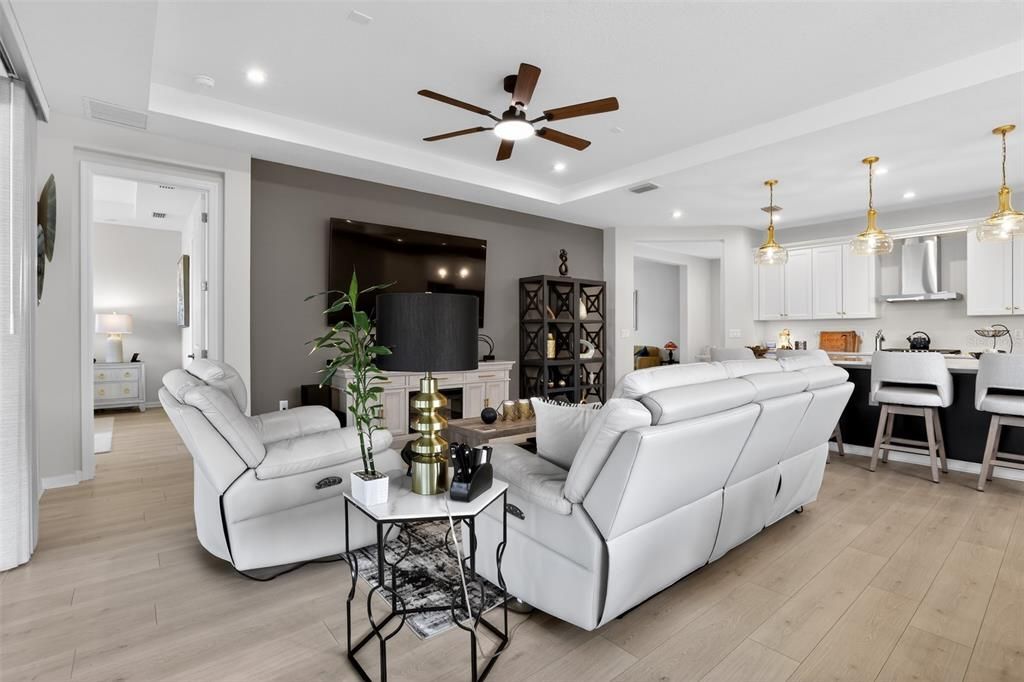 For Sale: $499,000 (2 beds, 2 baths, 1964 Square Feet)
