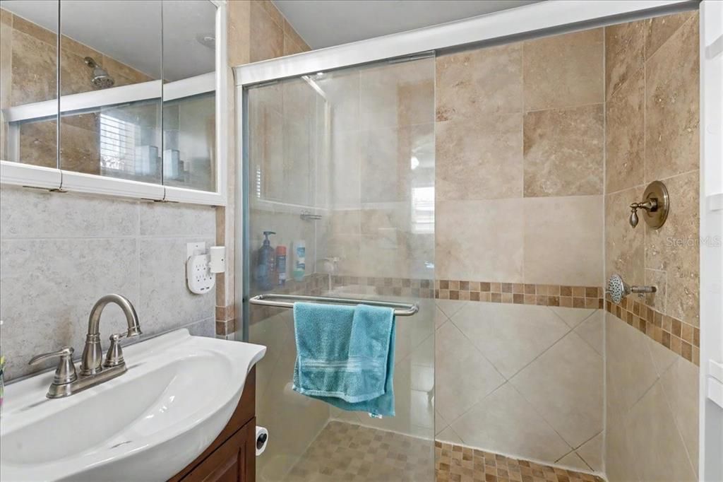 Active With Contract: $459,900 (3 beds, 2 baths, 1538 Square Feet)