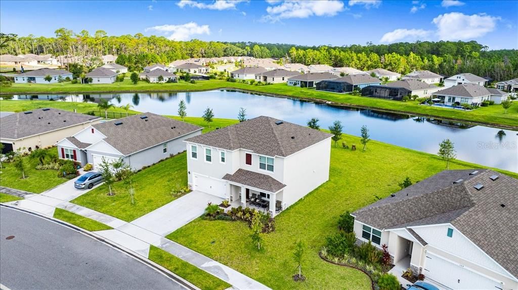 На продажу: $399,900 (5 спален, 3 ванн, 2631 Квадратных фут)