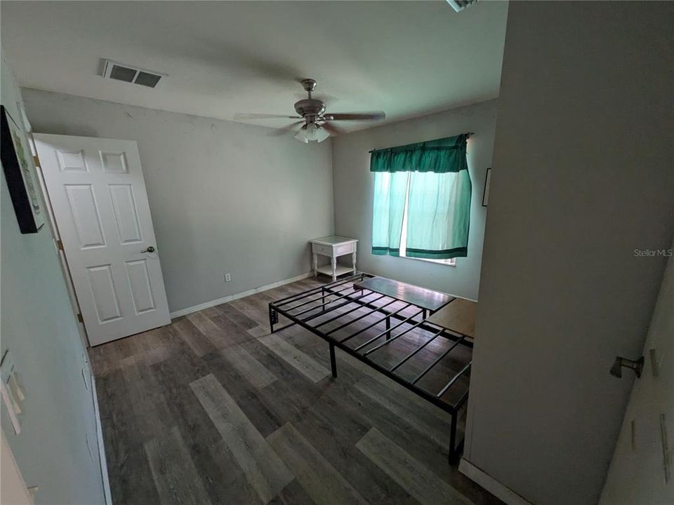 For Sale: $275,000 (3 beds, 2 baths, 1867 Square Feet)