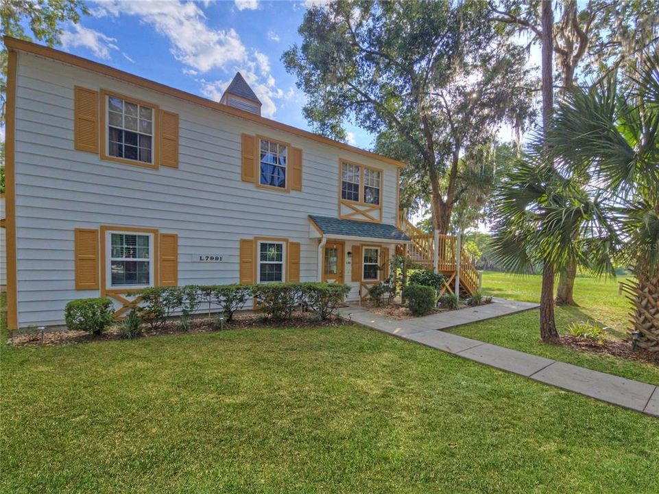 For Sale: $134,900 (2 beds, 2 baths, 840 Square Feet)