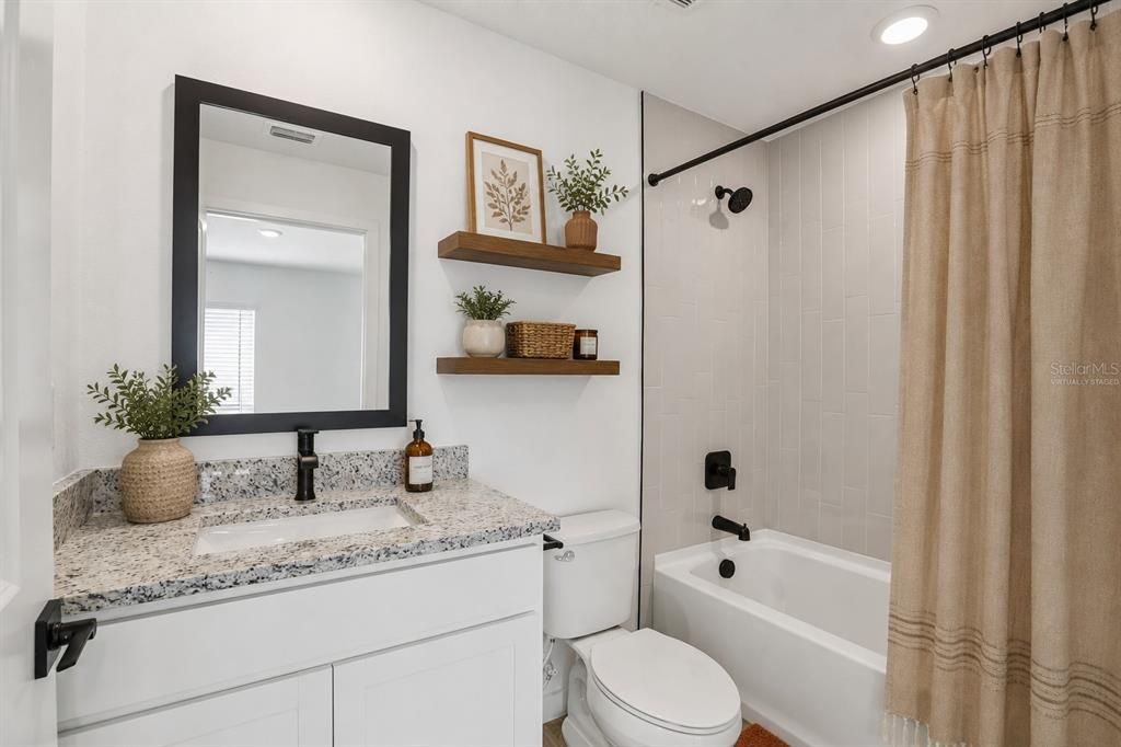 For Sale: $295,900 (3 beds, 2 baths, 1268 Square Feet)