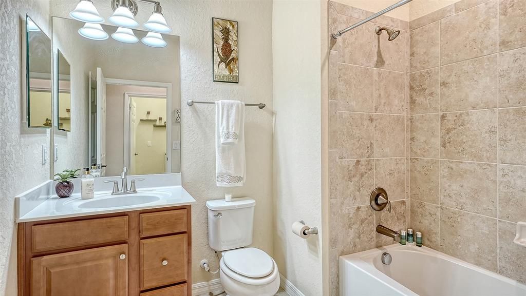 En Venta: $559,000 (3 camas, 2 baños, 2108 Pies cuadrados)