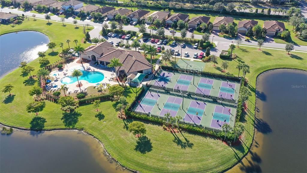 En Venta: $559,000 (3 camas, 2 baños, 2108 Pies cuadrados)