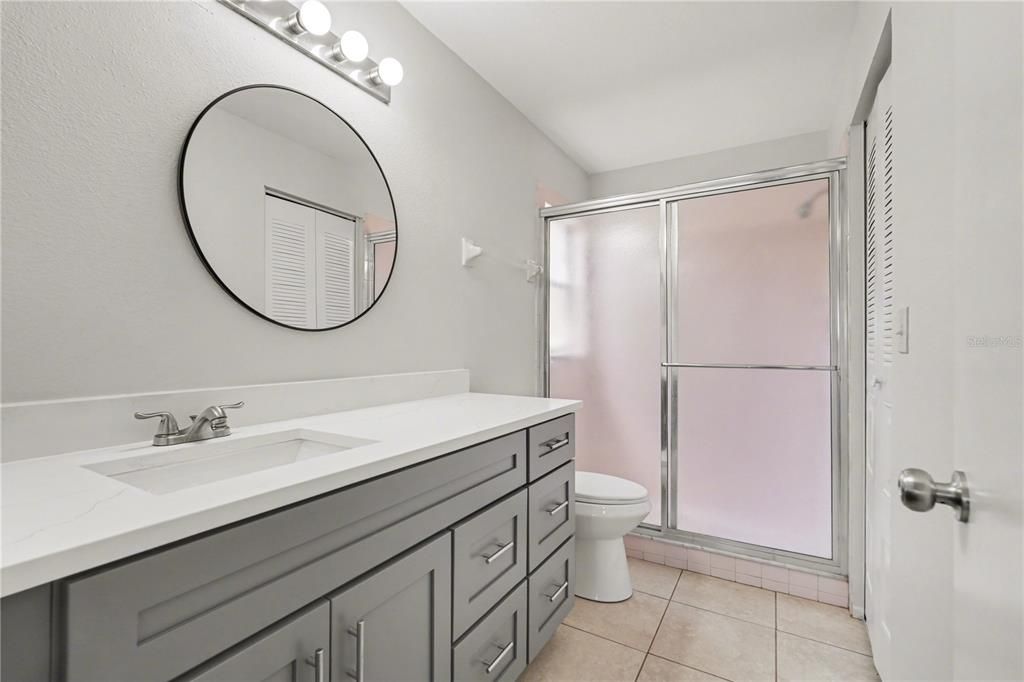 For Sale: $315,000 (3 beds, 2 baths, 1369 Square Feet)