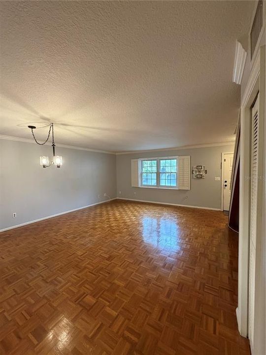 Active With Contract: $2,000 (2 beds, 2 baths, 1230 Square Feet)