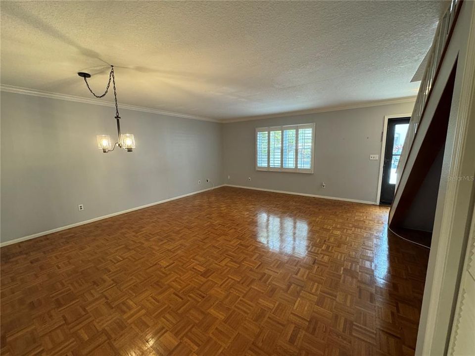 For Rent: $2,400 (2 beds, 2 baths, 1230 Square Feet)