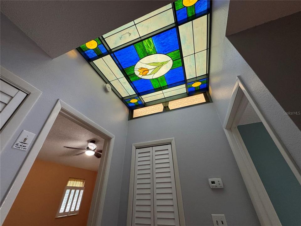 For Rent: $2,400 (2 beds, 2 baths, 1230 Square Feet)