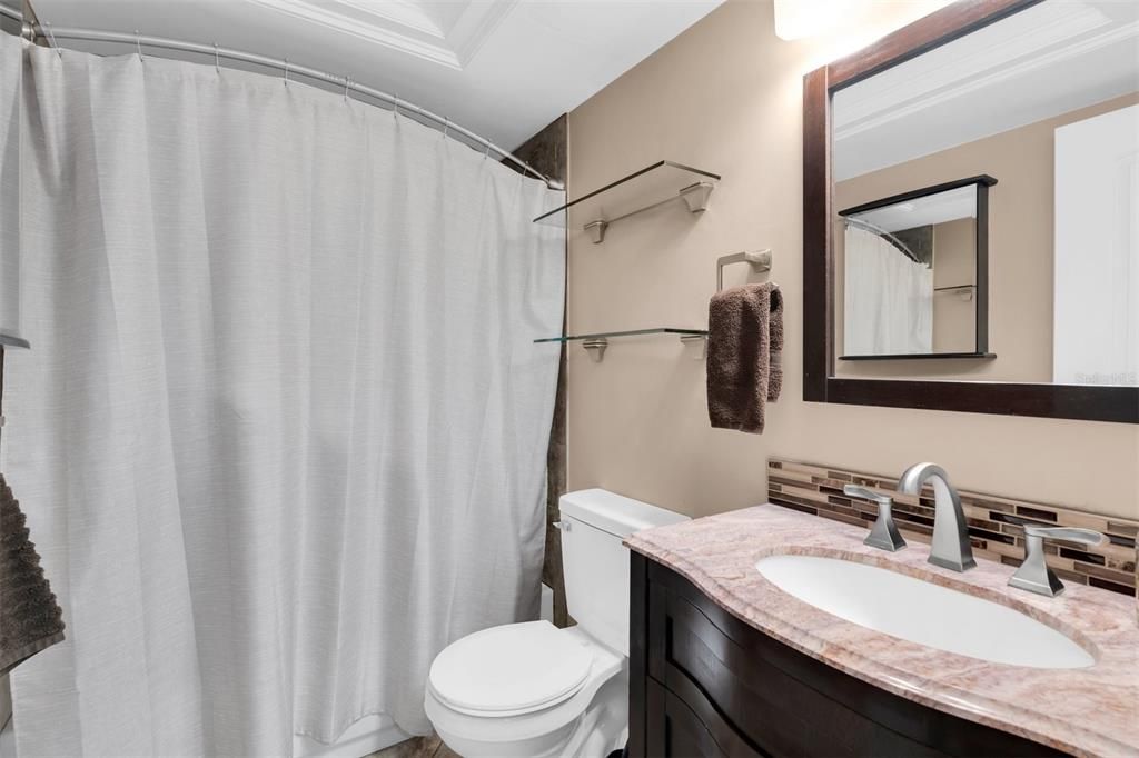 For Rent: $2,200 (1 beds, 1 baths, 619 Square Feet)
