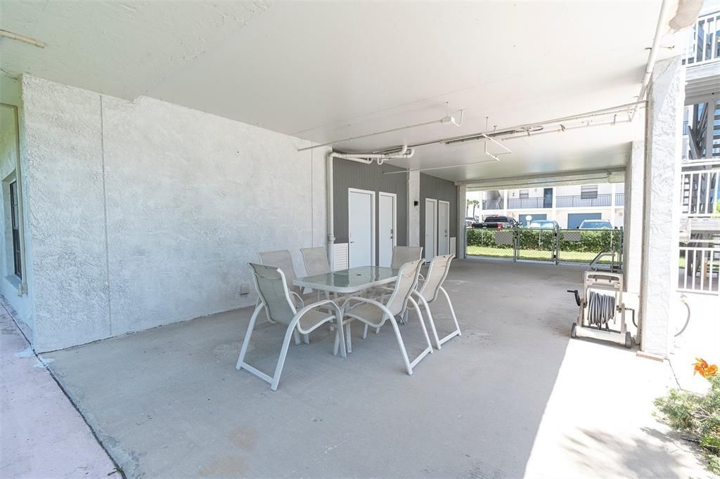 For Rent: $2,200 (1 beds, 1 baths, 619 Square Feet)