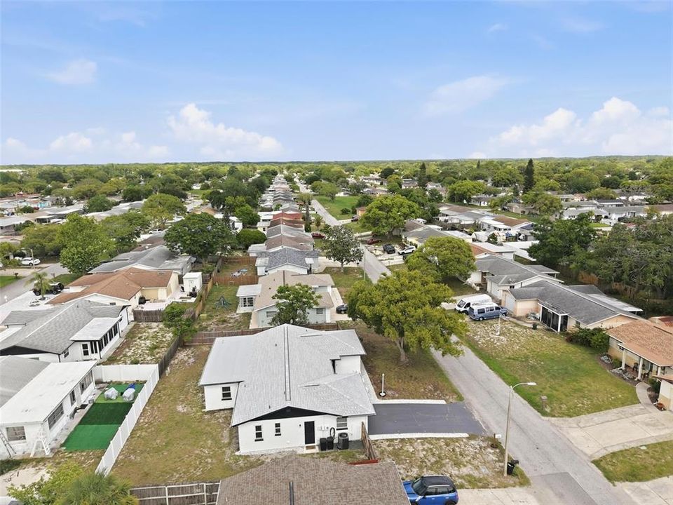 For Sale: $325,000 (3 beds, 2 baths, 1813 Square Feet)