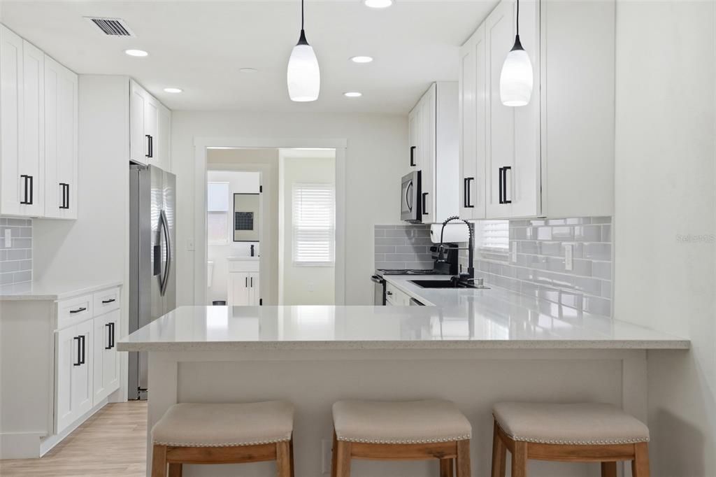 For Sale: $325,000 (3 beds, 2 baths, 1813 Square Feet)