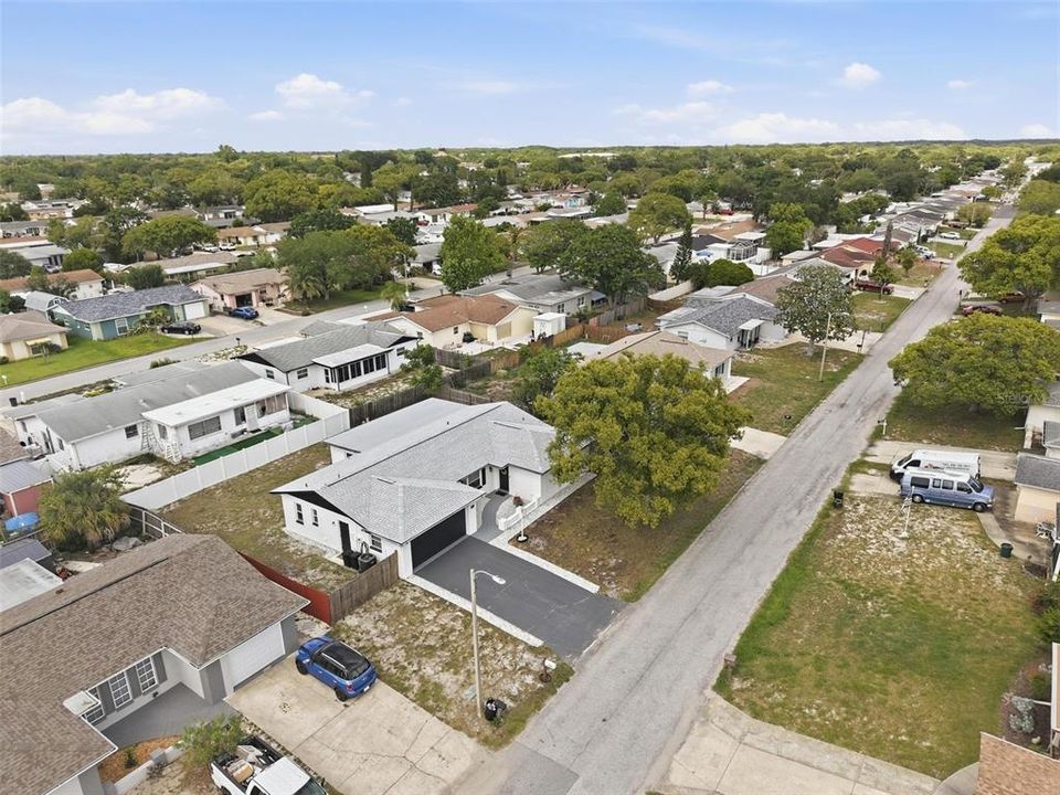 For Sale: $325,000 (3 beds, 2 baths, 1813 Square Feet)
