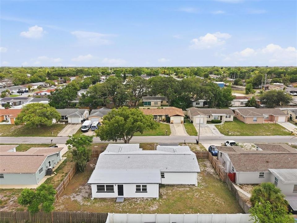 For Sale: $325,000 (3 beds, 2 baths, 1813 Square Feet)